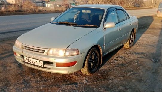 Продам Тойота карина