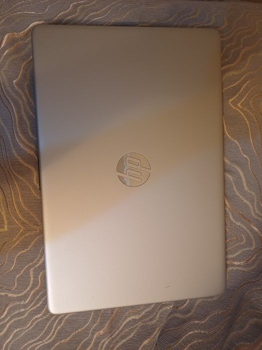 HP Laptop 15s-eq2xxx