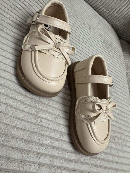 Детски официални обувки