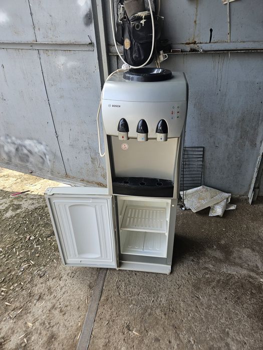 Продаётся куллер BOSH  рабочий