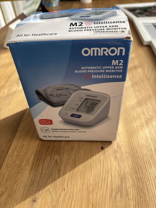Tensiometru automat Omron M2
