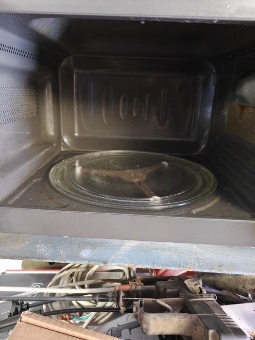 Микроволновая печь LG.