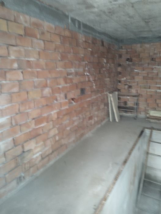 Продава се Гараж / Паркомясто в Велико Търново, Акация - 21 кв.м за 1336 €/кв.м - Снимка #1