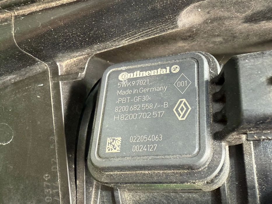 CARCASA FILTRU AER + VAS EXPANSIUNE RENAULT MEGANE III B95 1.6 DIESEL 2014 COD OEM 8200947663 1032331S03 8200682558 217100005R 2008-2016