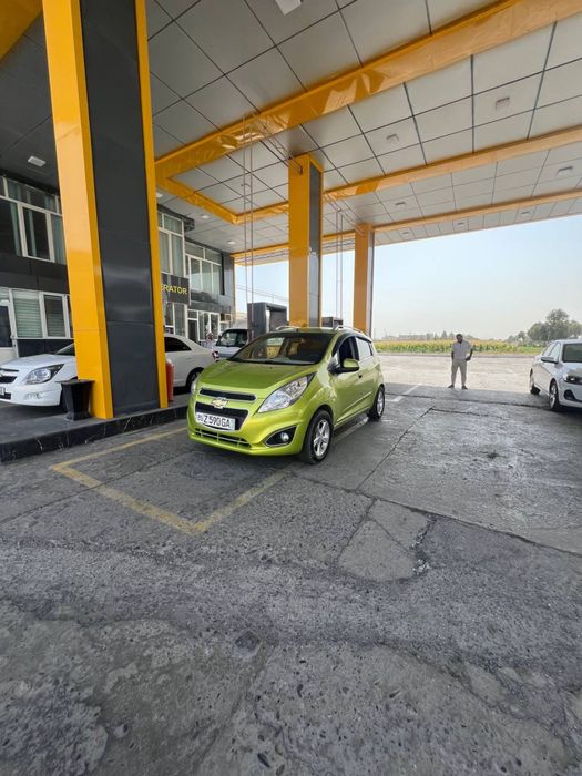 Spark katta motor 2012yil