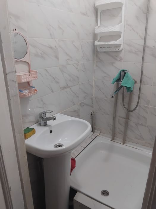 Сдам 2 комнатный квартира