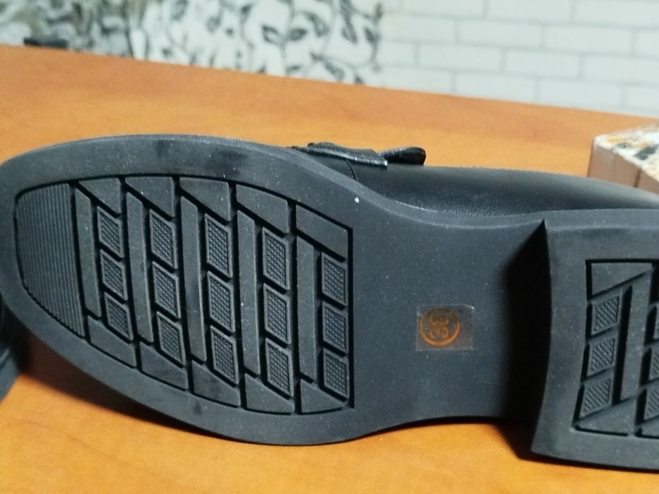 Женская обувь новая