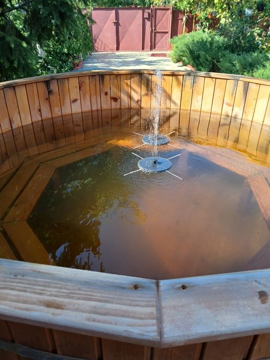 Ciubar,  8 persoane !