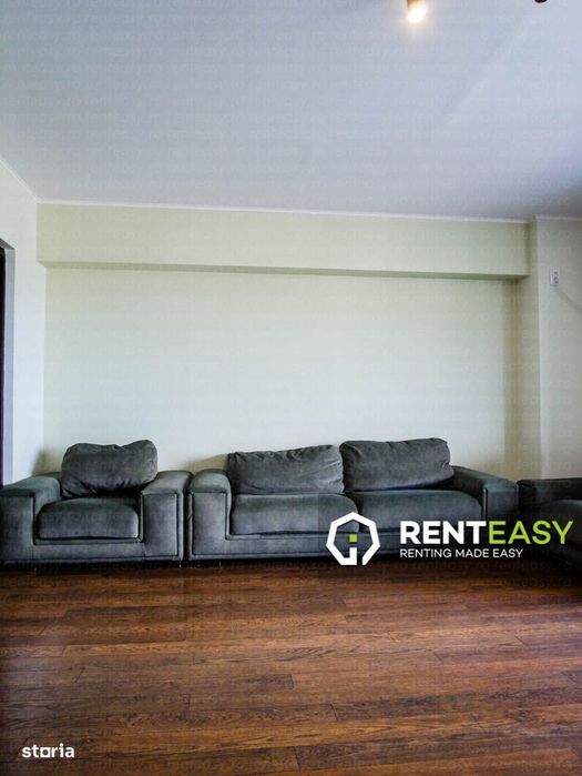 Apartament cu 4 camere in Centru - Podul de Fier