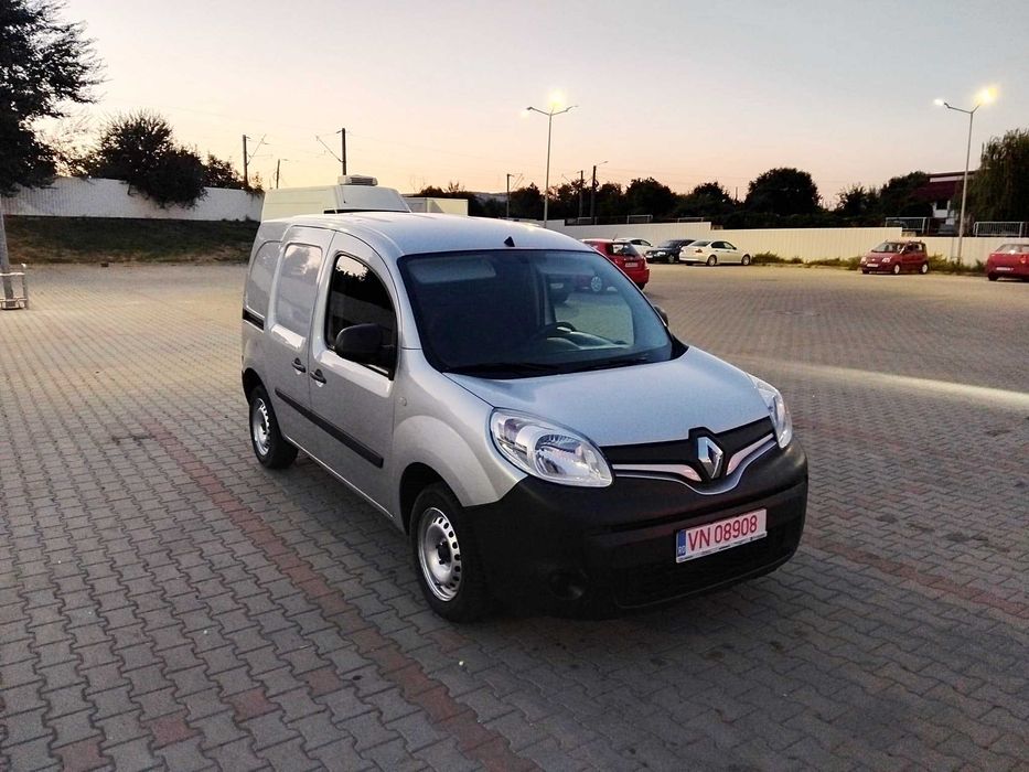 RENAULT Kangoo Autoutilitara N1 Furgoneta 2 locuri 5 usi 2017 1.5dCi 90 CP Euro 6 AC, recent adusa ofer fiscal