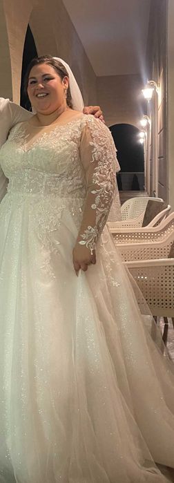 Vand rochie de mireasa stil printesa