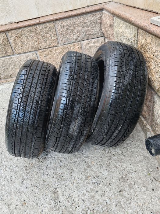 Продам шины 215 65 р17 TIGAR