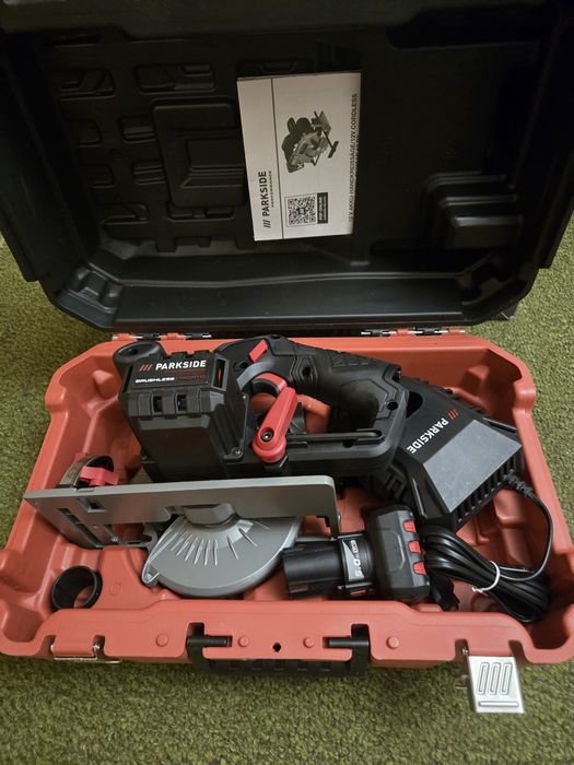 Акумулаторен циркуляр на Парксаайт