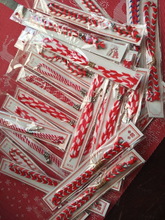 РАЗПРОДАЖБА на Мартеници