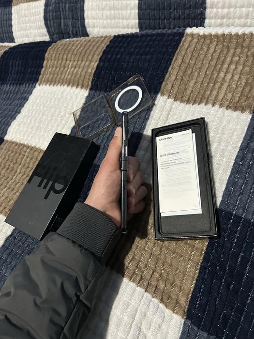 Самсунг Z flip 4 срочно
