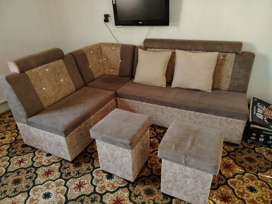 Уголок сатылады.