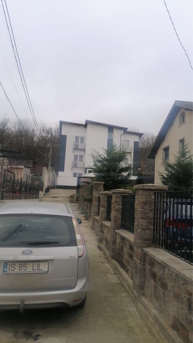 Bloc 9 apartamente - Tomesti Iasi- 315 mp-1000€ mp
