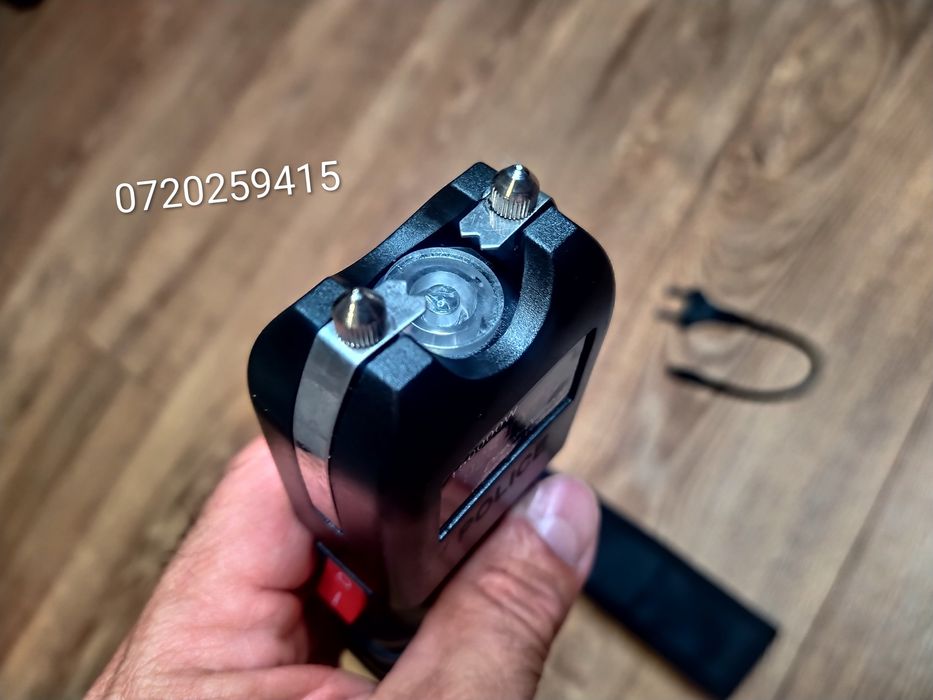 Electrosoc Police  Pentru Autoaparare cu Lanterna + Husa TW-928, 150000W