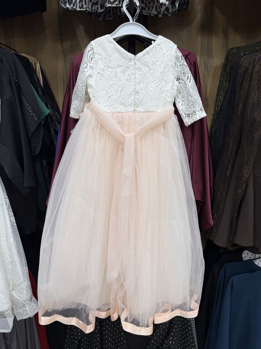 Продам новые платья 116-122см