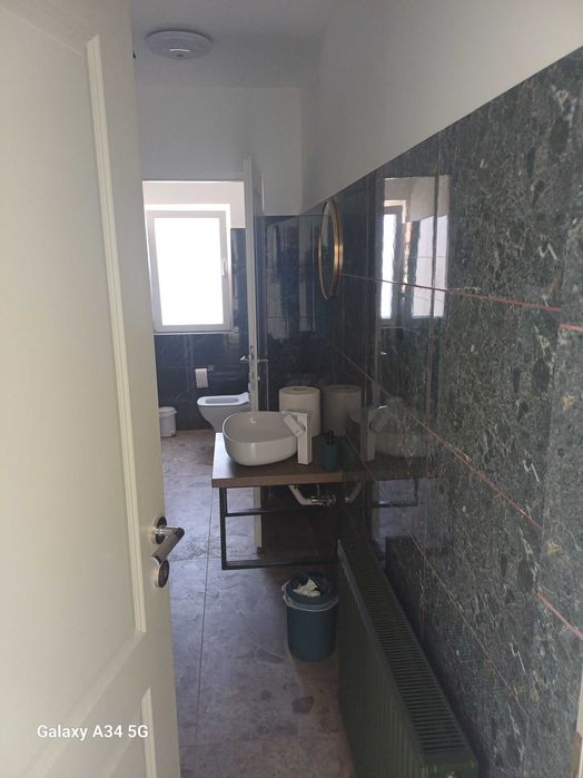 Inchiriez spatiu comercial -birouri,cabinete, fitnes-165mp