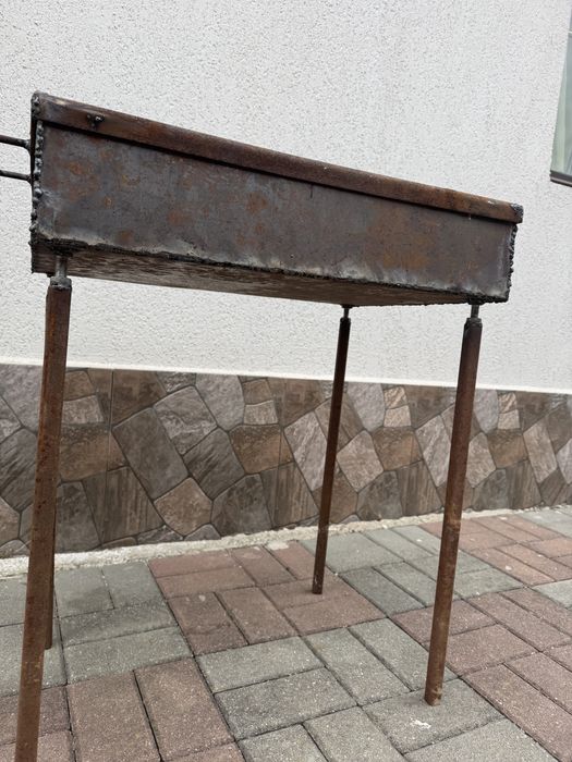 Gratar Solid cu picioare detasabile