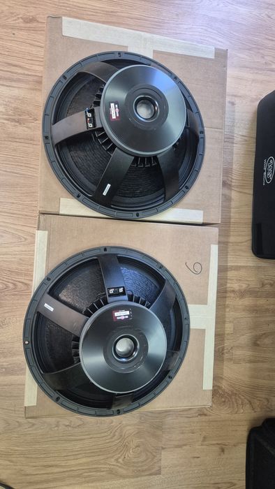 Vand doua difuzoare B&c ps 100 , noi