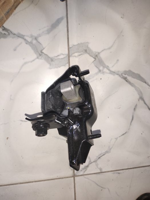 Продам подушки на АКПП vw polo