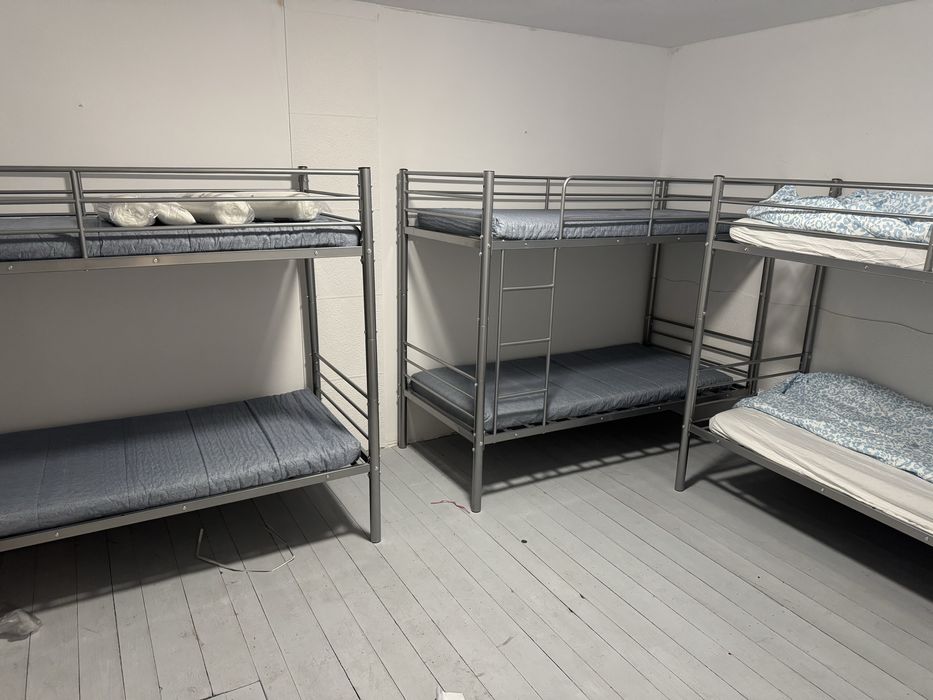 Cazare chirie muncitori rahova antiaeriana