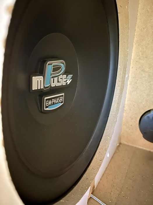 Vand subwoofer auto Emphaser EL12S4 Impulse