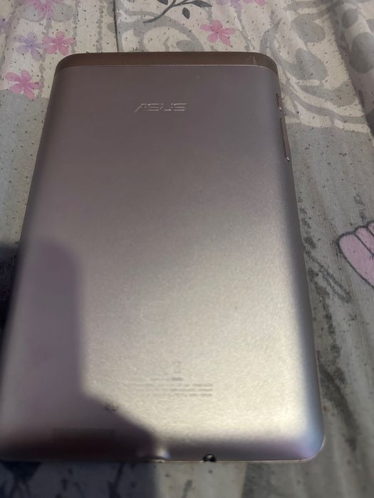 Таблет ASUS в добро състояние