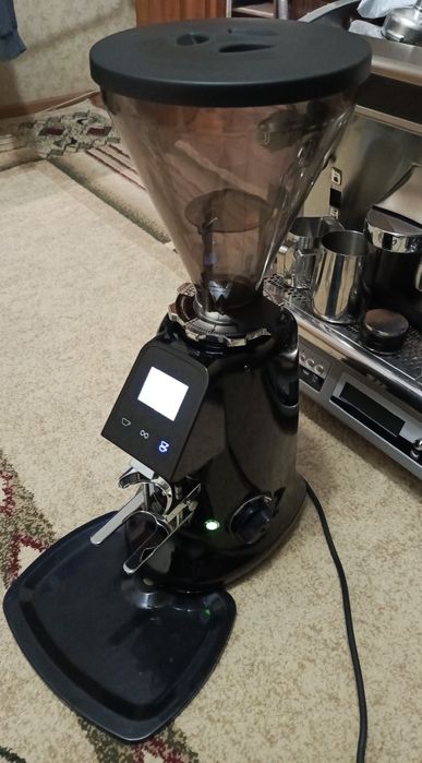 Автоматическая Кофемолка