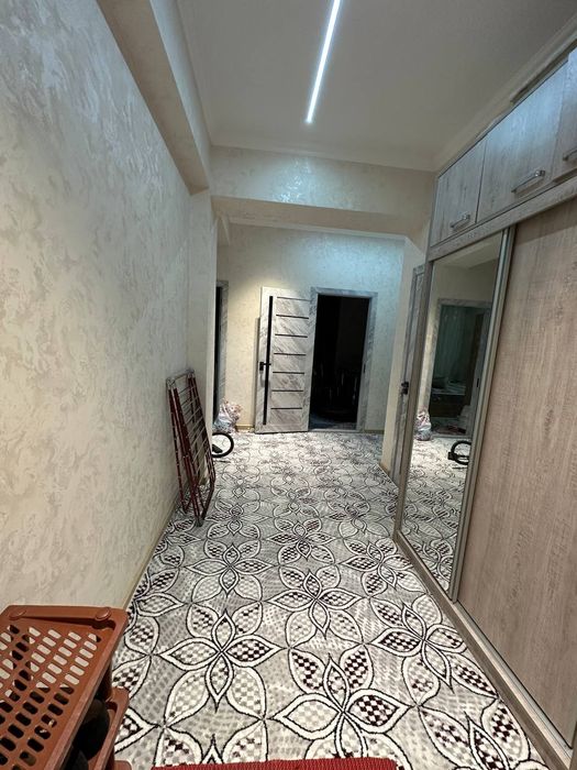 Bezmakler qizlarga ijara sergili, o'zgarish metro 2-bekat 5-minut