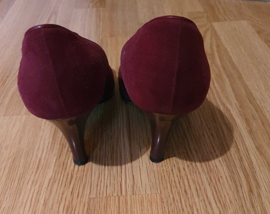 Pantofi de damă din piele naturală modele deosebite