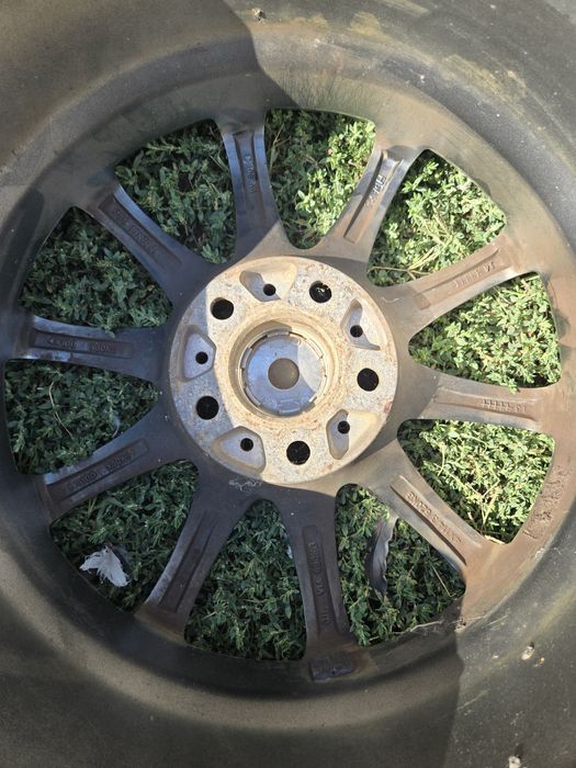 Jante cu tot cu cauciucuri