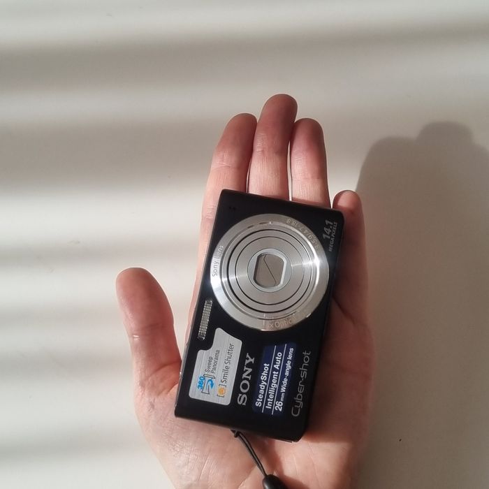 Компактен фотоапарат Sony Cyber shot w610