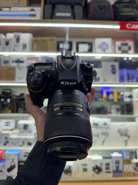 Nikon D750 /Nikon 105 mm f2.8