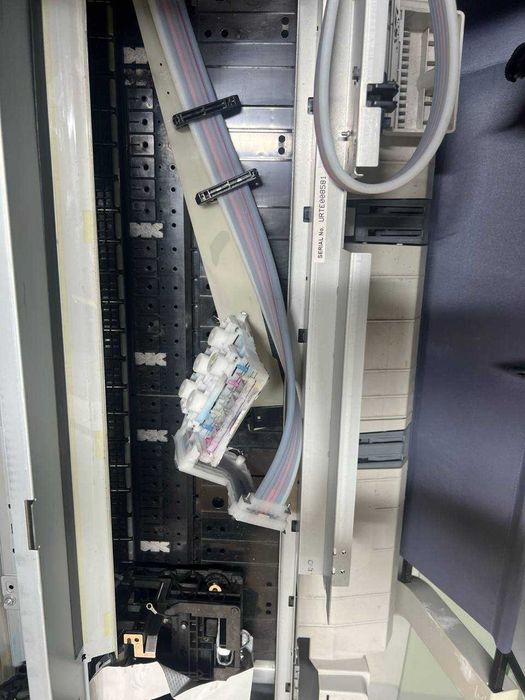 Продаётся широкоформатный принтер Epson SureColor SC-T7200