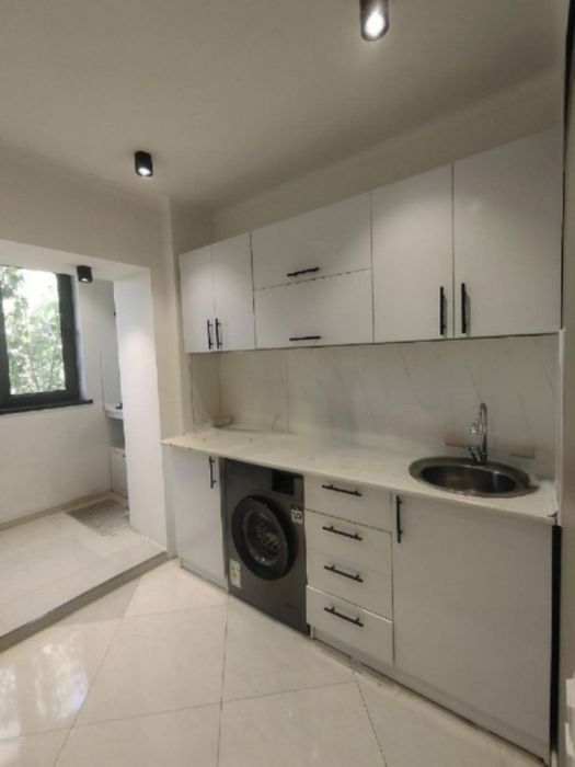 ЭКО базар. Ялангач . Буз 2Продаётся срочно 2  комнатная квартира