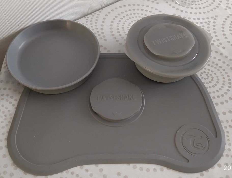 Набор силиконовой посуды для малыша