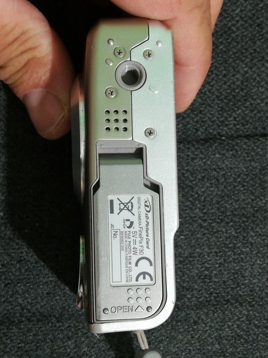 Camera Foto Fujifilm Finepix F30 perfect functionala