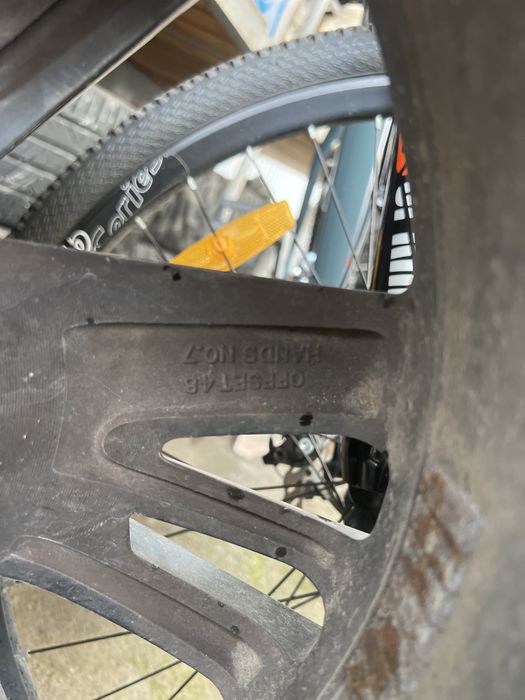 Диск с резиной от грандеура с кореи