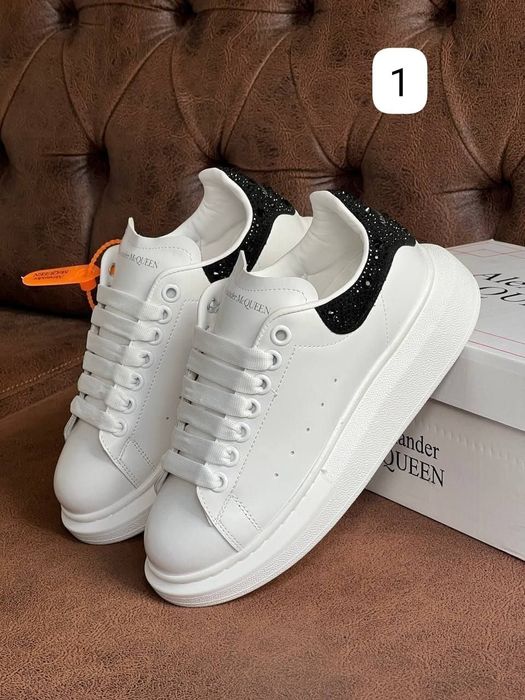 Adidasi dama Mcqueen