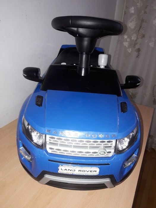 Masinuta Range Rover cu sunete