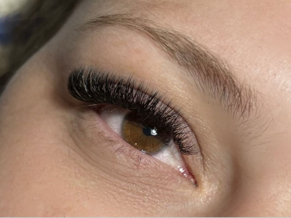 Обучение наращиванию ресниц