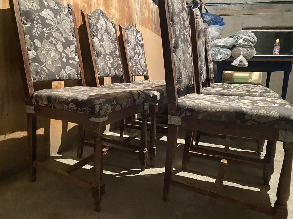 Продам стулья …..