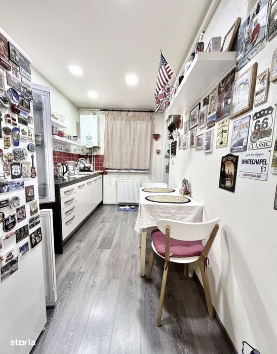 Vand 2 cam semicentral (6 min centru)