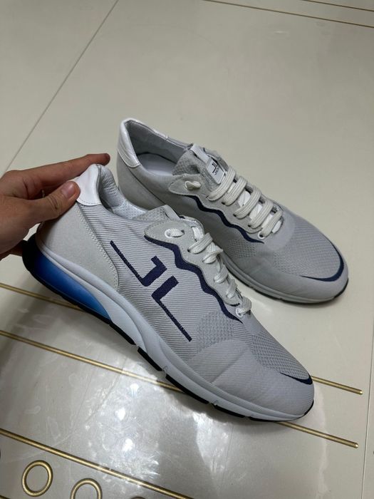 Кроссовки натуральная кожа