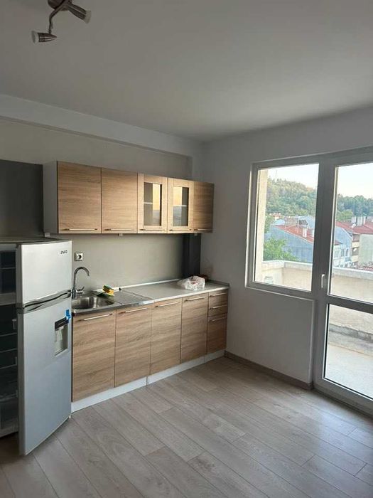 Тристаен нов апартамент до алеята за Бачиново и река Бистрица