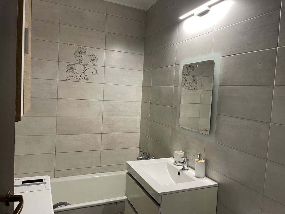 Inchiriez apartament 2 camere centru