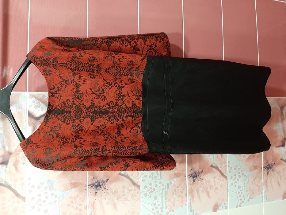 Прекрасна рокля с дантела за празниците